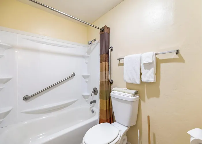 Pine-santa Fe By Roundhouse And Apartment